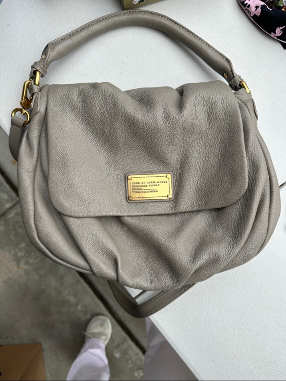 Marc by Marc Jacobs Taupe Leather Shoulder Bag with Gold Plaque